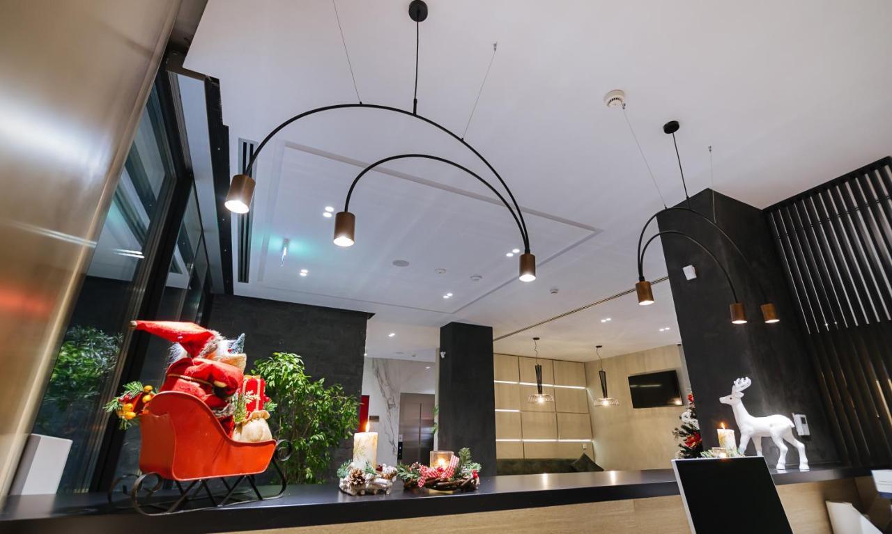 Park Plazza Hotell Korce Eksteriør bilde