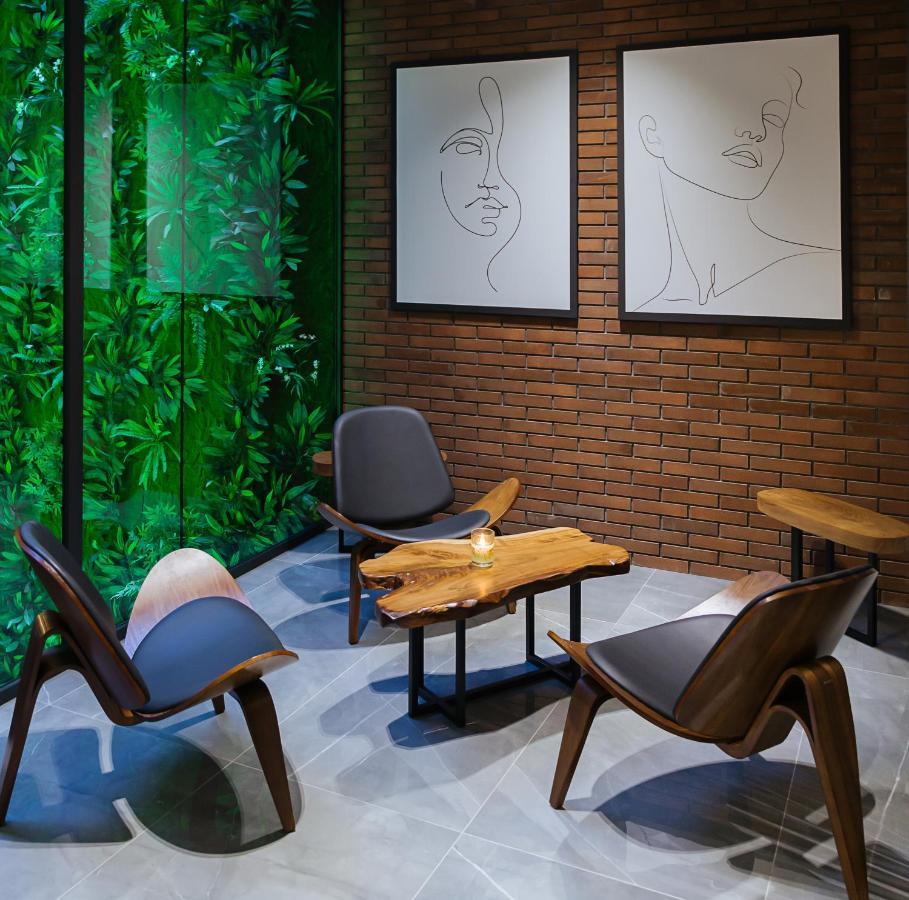 Park Plazza Hotell Korce Eksteriør bilde