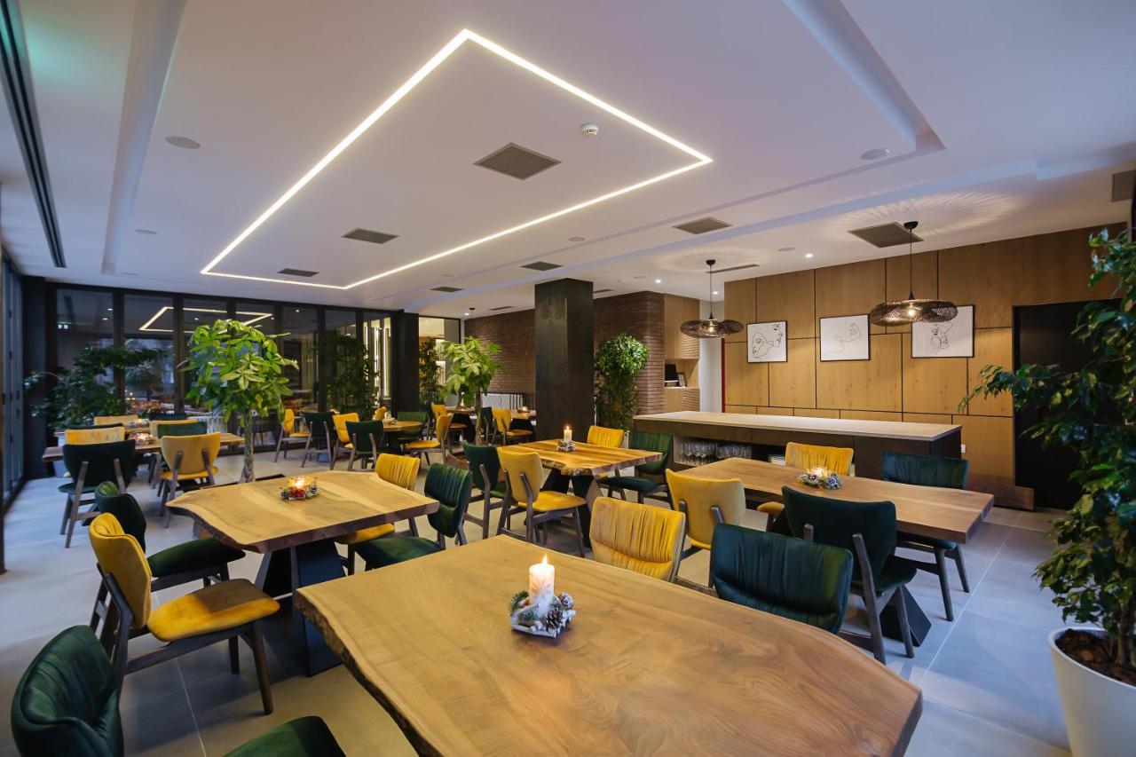 Park Plazza Hotell Korce Eksteriør bilde